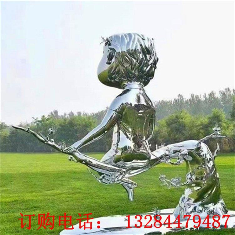 不銹鋼鏡面人物水景雕塑