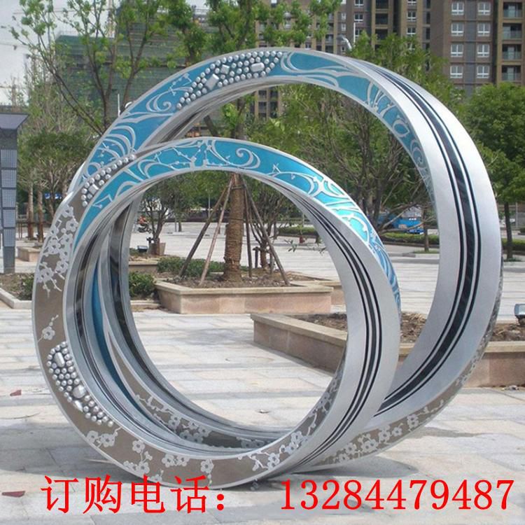 不銹鋼雙圓環(huán)雕塑