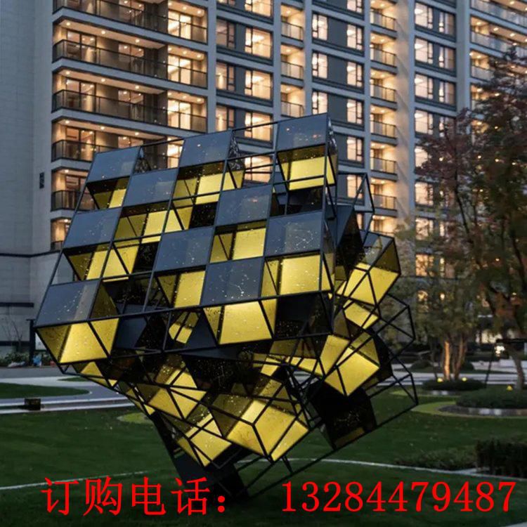 大型不銹鋼魔方雕塑