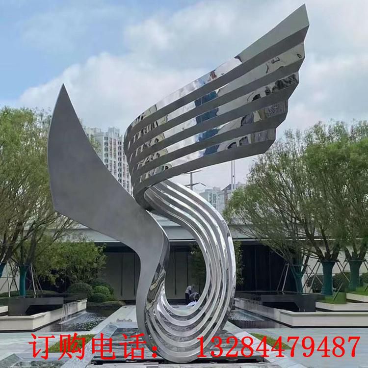 不銹鋼鏡面翅膀雕塑