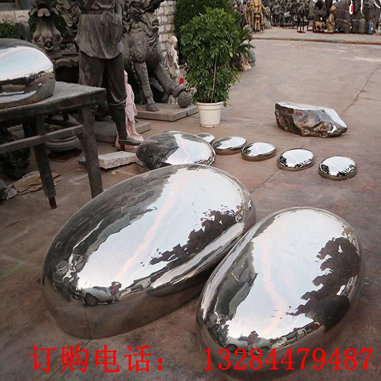 不銹鋼鏡面鵝卵石雕塑