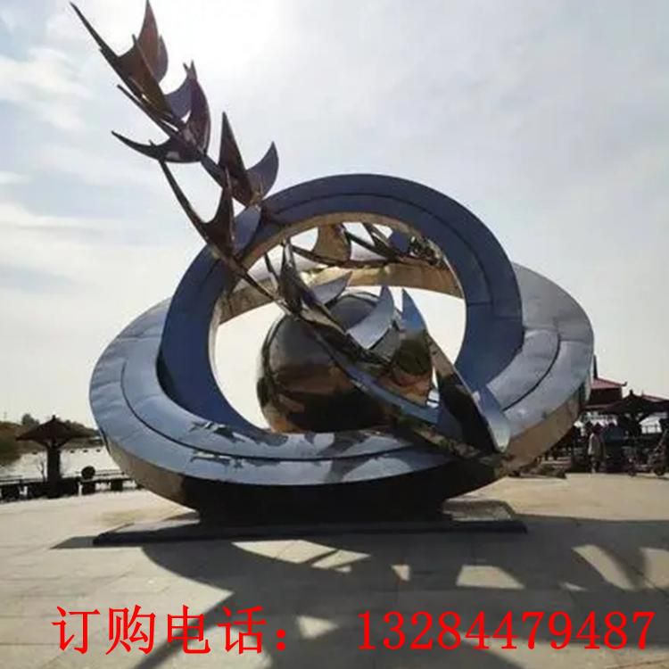 不銹鋼圓球飛鴿雕塑