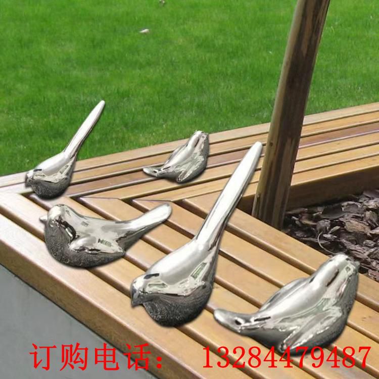 不銹鋼鏡面鴿子雕塑