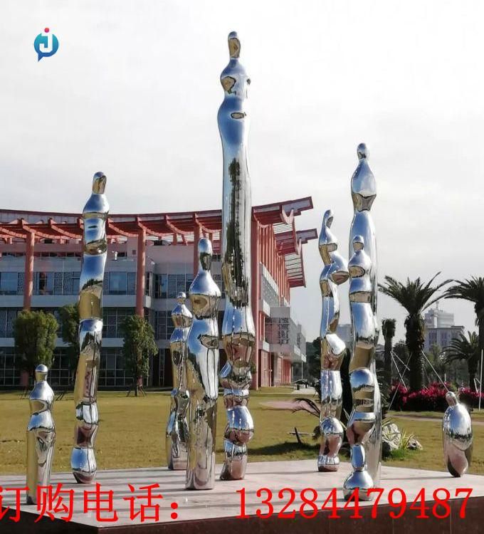 不銹鋼鏡面立柱雕塑