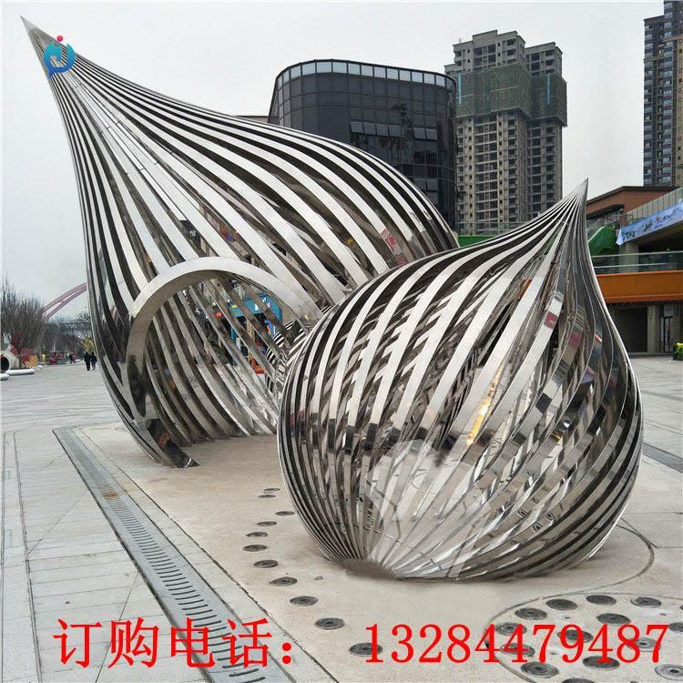 不銹鋼鏤空蒜頭雕塑