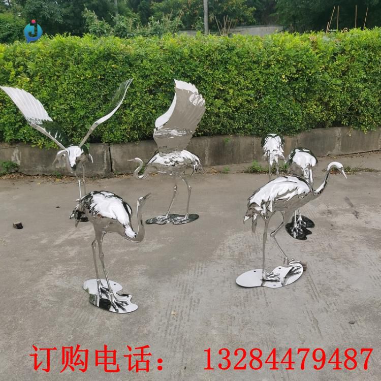 不銹鋼鏡面仙鶴動(dòng)物雕塑