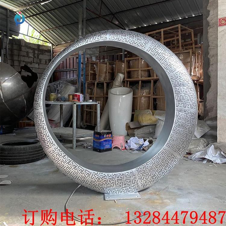 不銹鋼發(fā)光圓環(huán)水景雕塑