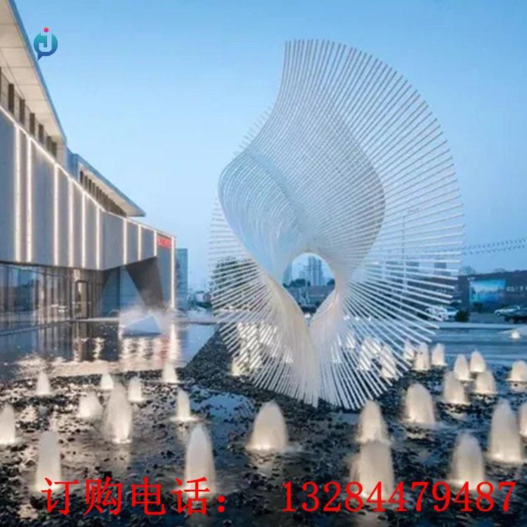 不銹鋼抽象鳳尾雕塑