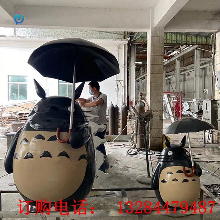 不銹鋼卡通龍貓雕塑