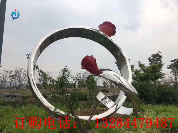 不銹鋼玫瑰戒指雕塑
