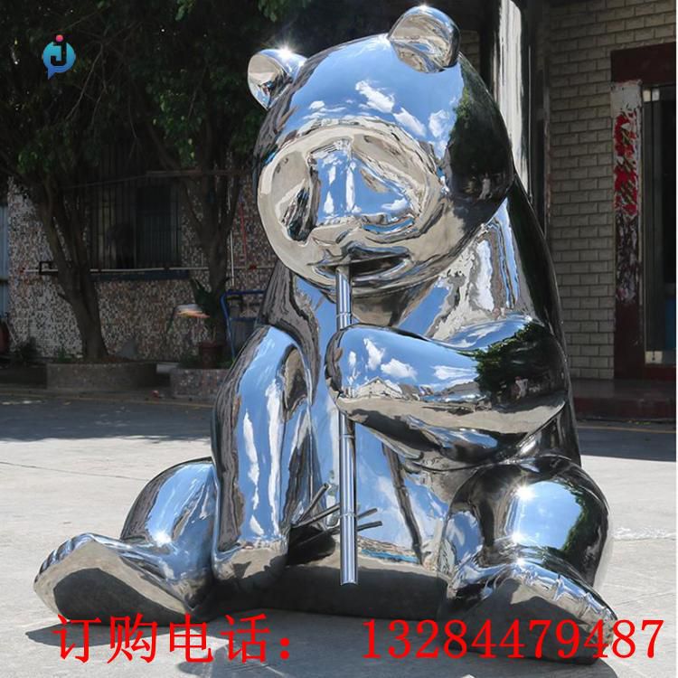 不銹鋼鏡面熊貓雕塑
