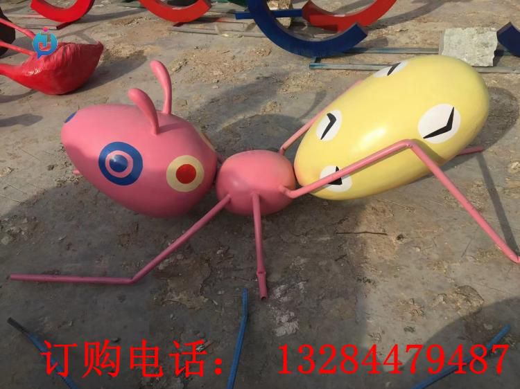 不銹鋼彩繪螞蟻雕塑