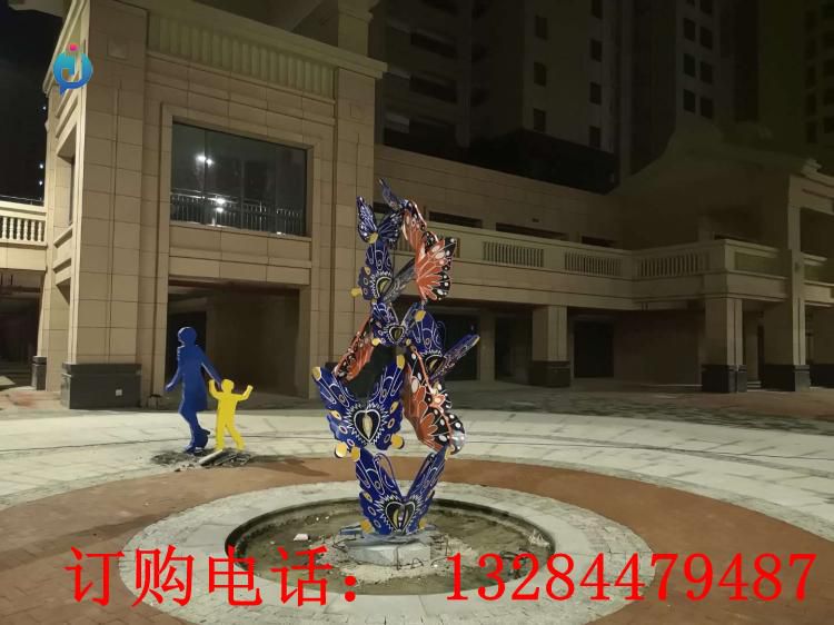 不銹鋼彩繪蝴蝶雕塑