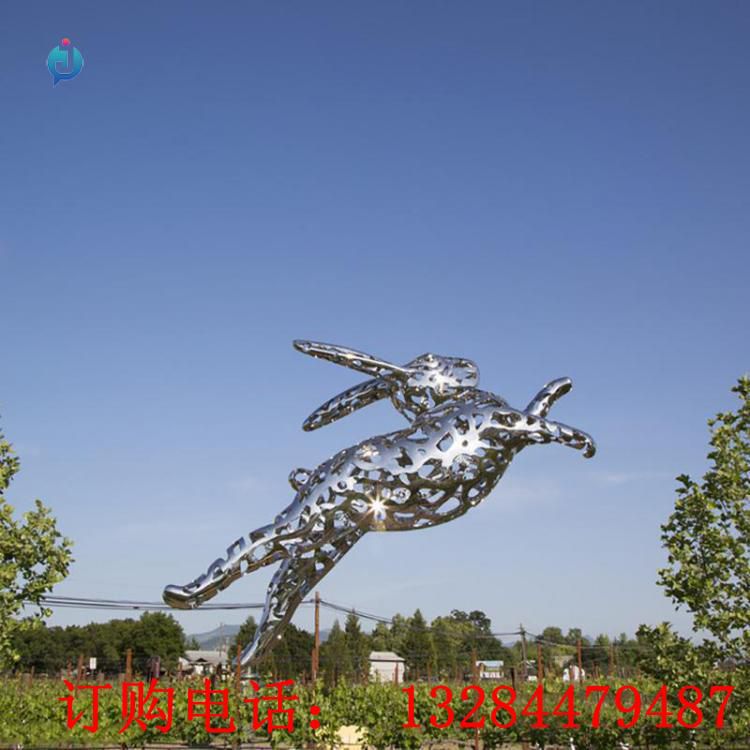 不銹鋼鏤空兔子雕塑