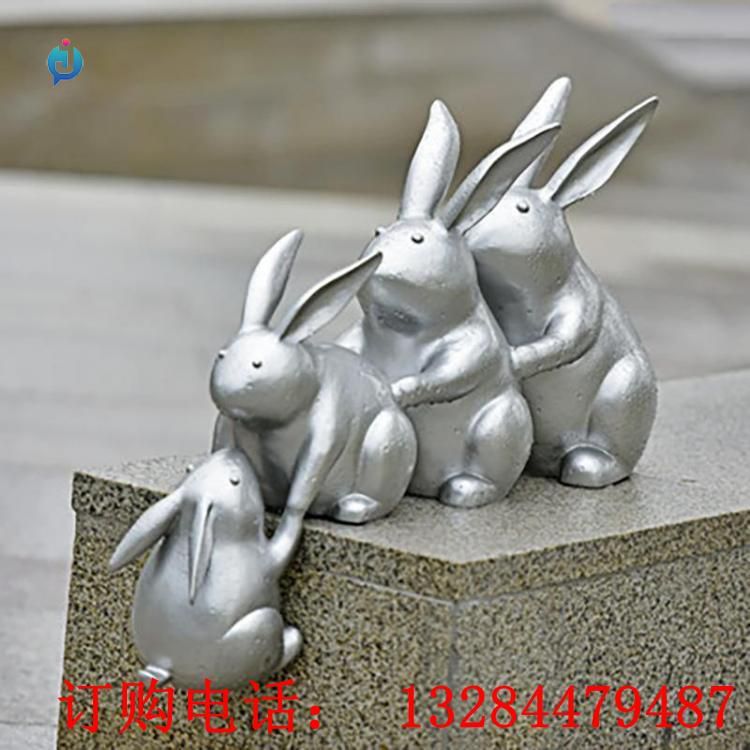不銹鋼兔子群雕塑
