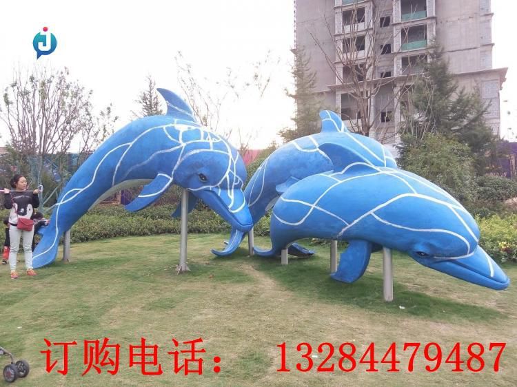 不銹鋼彩繪海豚雕塑
