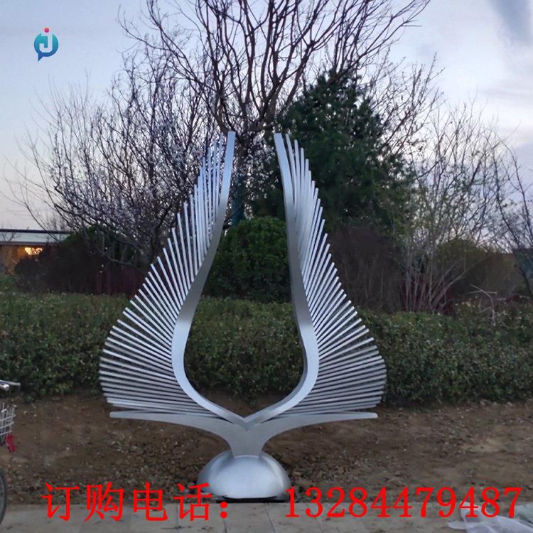 不銹鋼翅膀雕塑