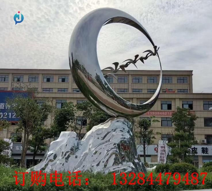 不銹鋼圓環(huán)飛鳥雕塑