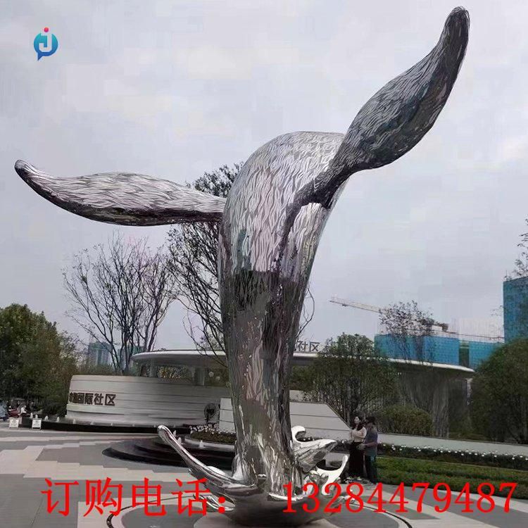 不銹鋼鏡面鯨魚雕塑