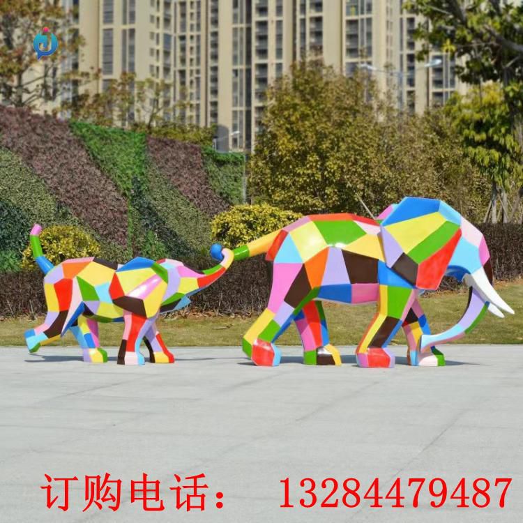 不銹鋼幾何彩繪大象雕塑