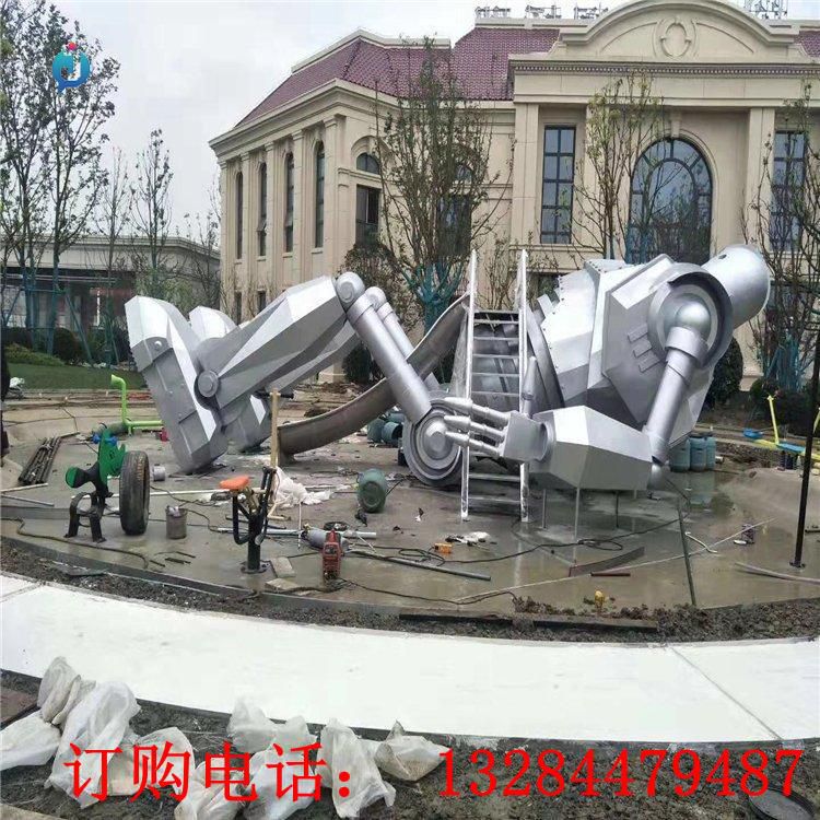 大型不銹鋼機(jī)器人雕塑