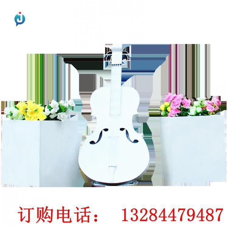 不銹鋼提琴花架雕塑