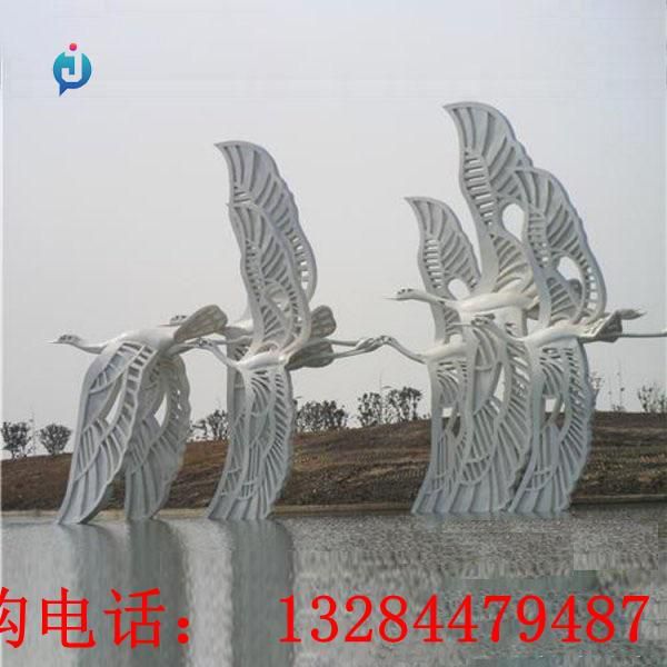 大型不銹鋼仙鶴群雕塑