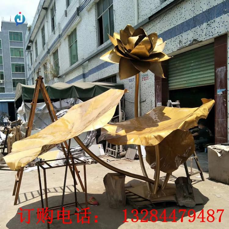 大型不銹鋼荷花雕塑