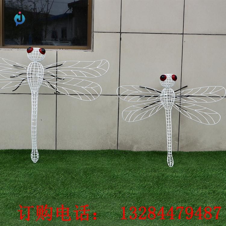 不銹鋼鏤空蜻蜓雕塑