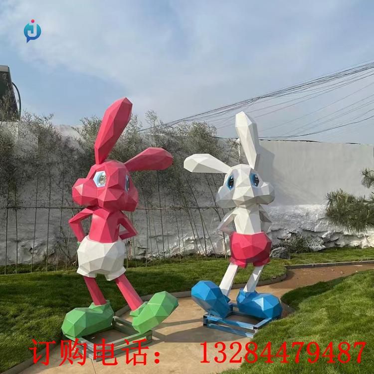 不銹鋼切面卡通兔雕塑