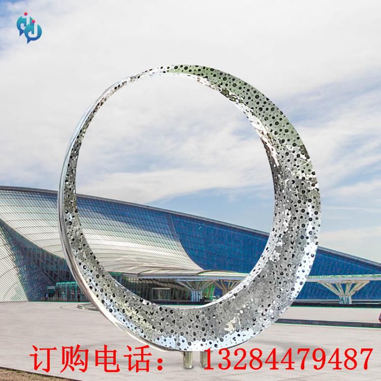 不銹鋼月亮雕塑