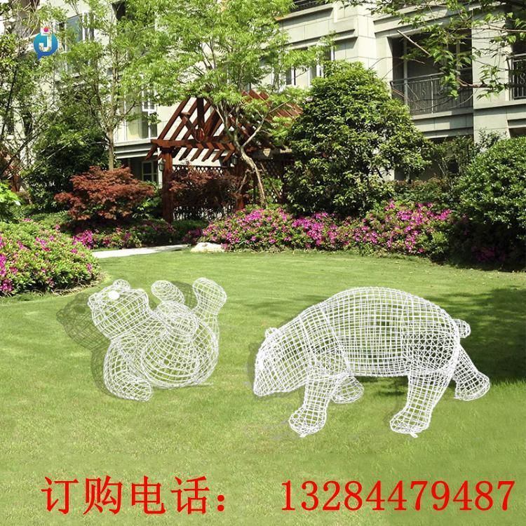不銹鋼鏤空熊貓雕塑