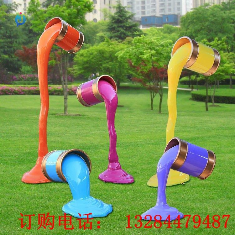 不銹鋼油漆桶雕塑