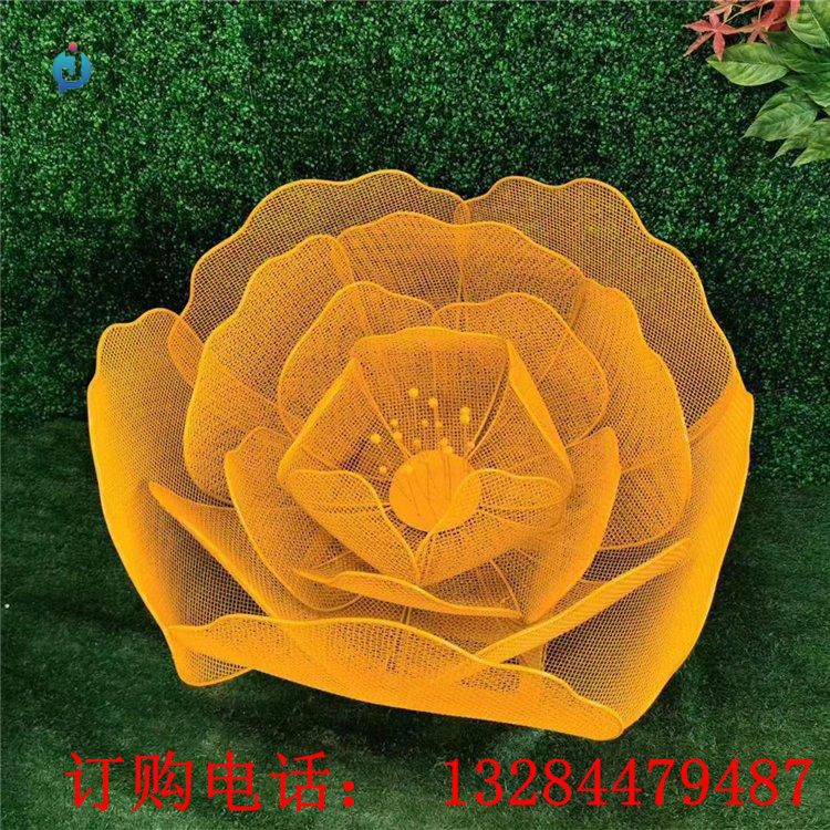 不銹鋼鏤空花朵雕塑