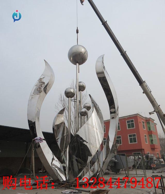 大型不銹鋼花蕊雕塑
