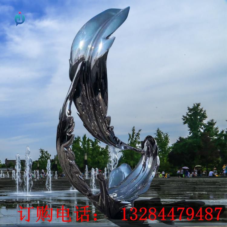 不銹鋼鏡面羽毛雕塑