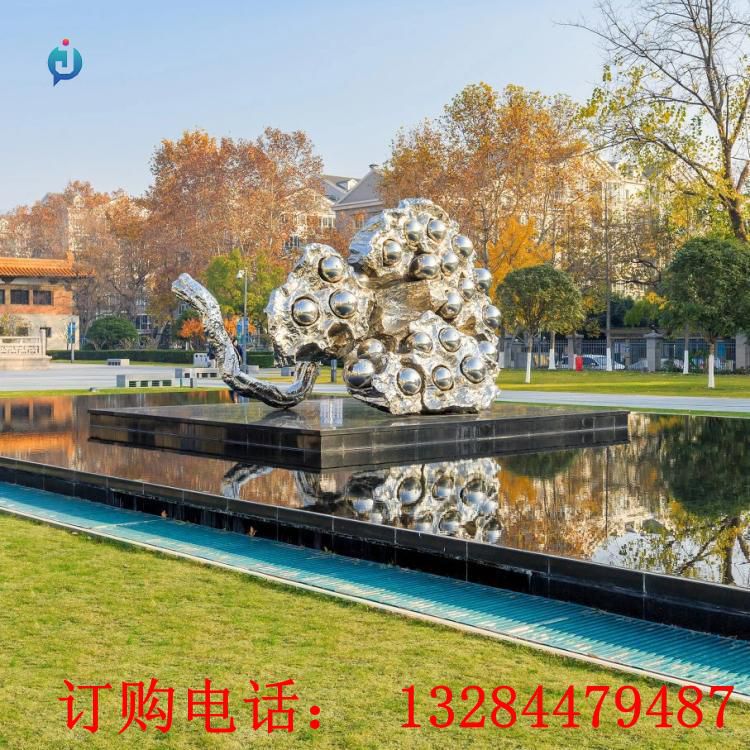 大型不銹鋼蓮蓬雕塑
