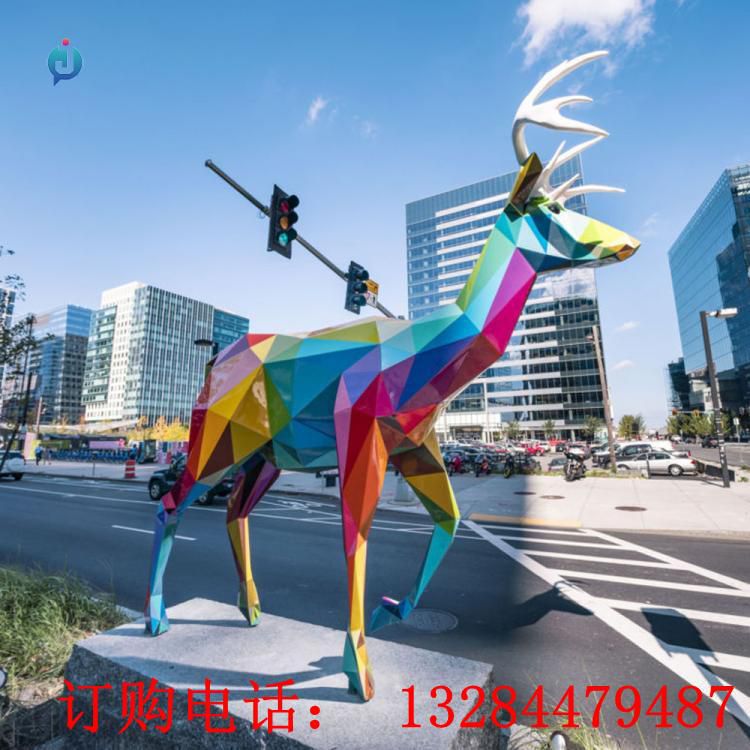 不銹鋼幾何彩繪鹿雕塑