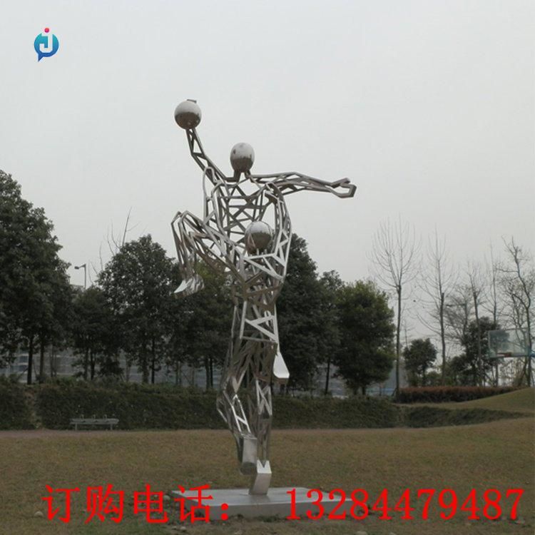 不銹鋼鏤空人物打球運(yùn)動(dòng)雕塑