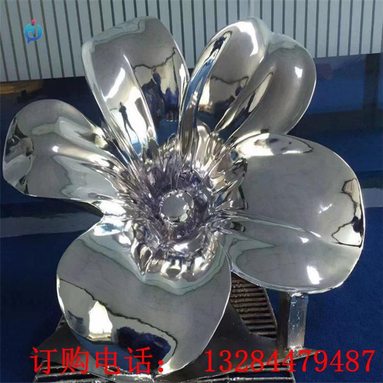 不銹鋼鏡面花朵雕塑