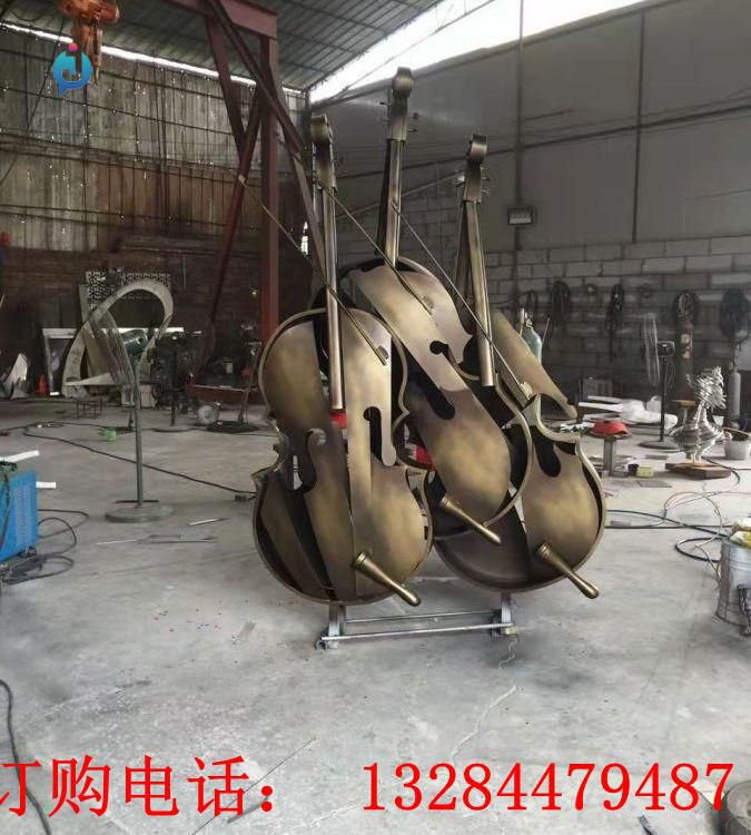 不銹鋼大提琴雕塑