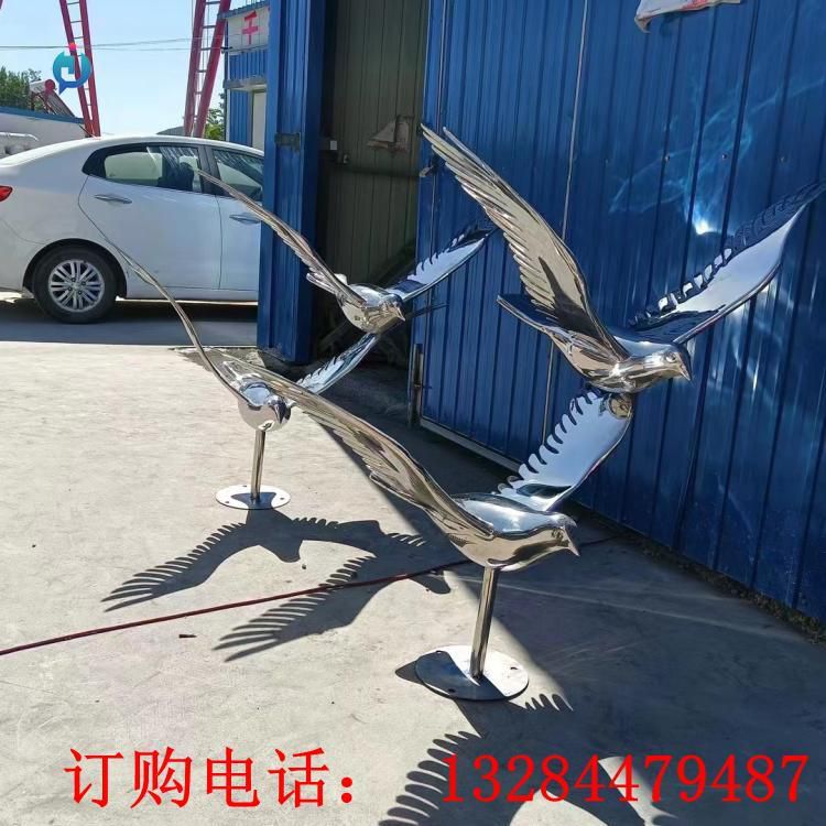 不銹鋼鏡面鴿子雕塑