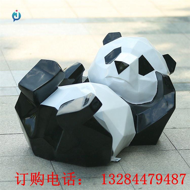 不銹鋼幾何熊貓雕塑