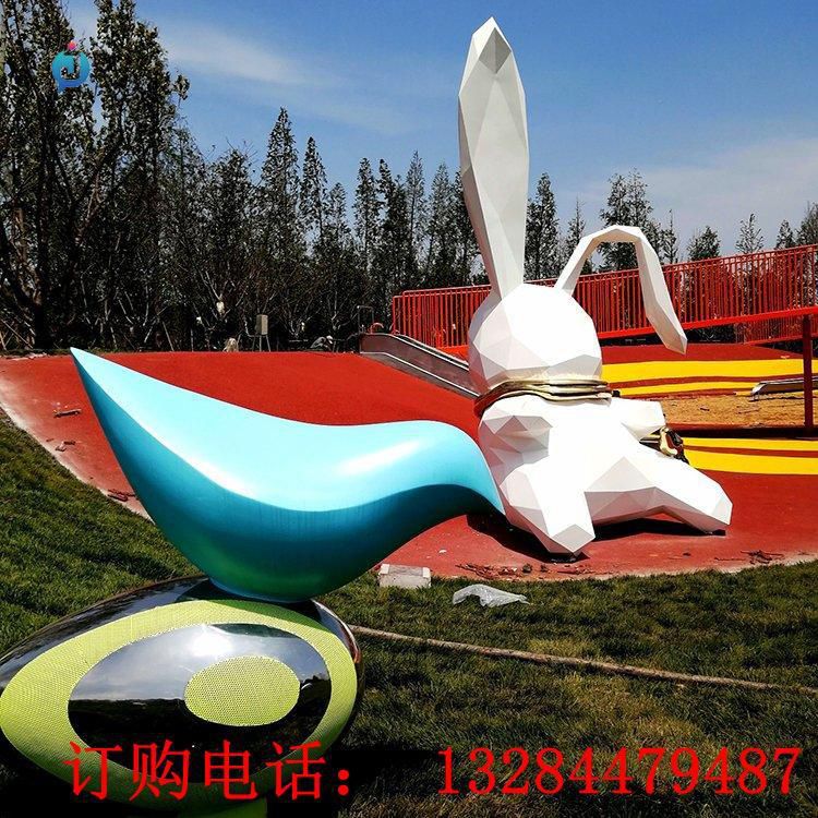 不銹鋼卡通兔子雕塑