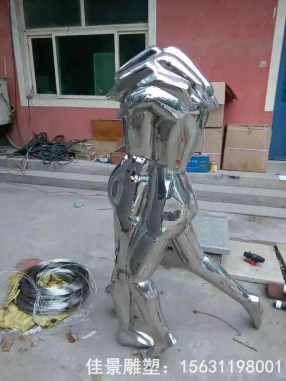 不銹鋼園林手交叉雕塑