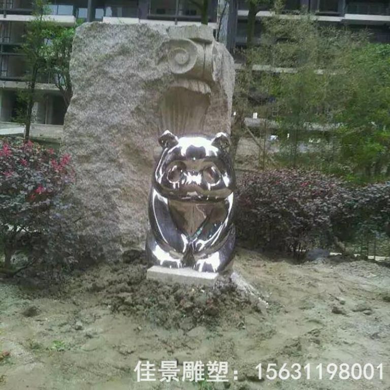不銹鋼園林熊貓雕塑