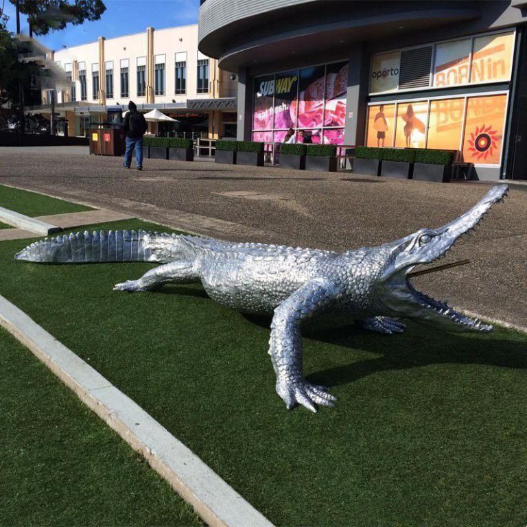不銹鋼公園動物鱷魚雕塑