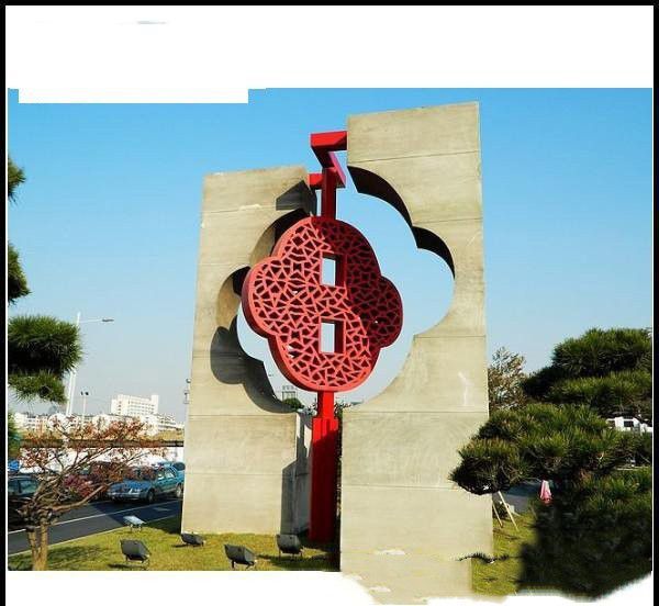 不銹鋼公園抽象玉佩雕塑