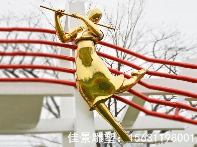 不銹鋼鏡面吹笛子女孩雕塑
