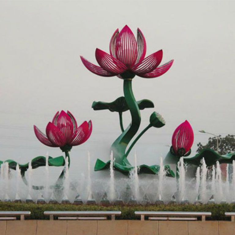 不銹鋼景區(qū)抽象荷花雕塑